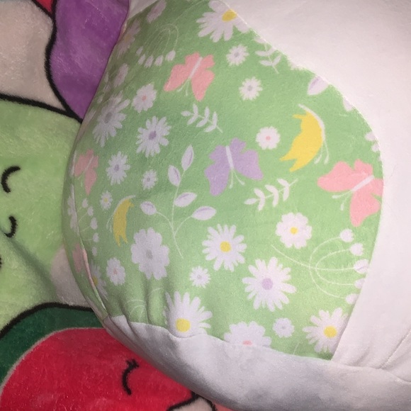 Ada the cow squishmallow Easter 2024 - Picture 2 of 6